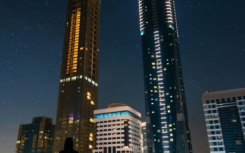 Luxury Apartments Dubai Rent Grosvenor House Guide and Top Hotel Comparisons