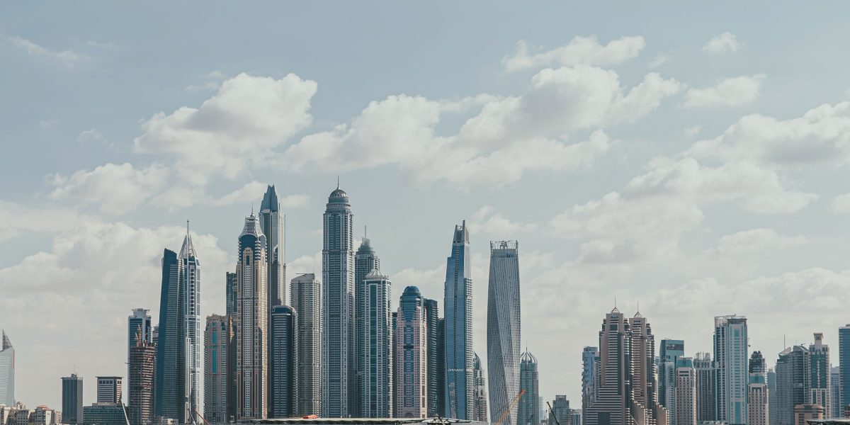 Experience the vibrant energy and relaxing atmosphere of Dubai Marina.