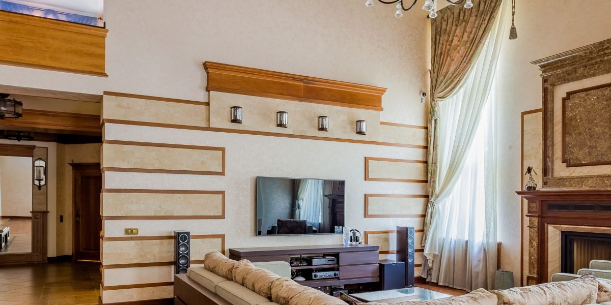 Families and groups appreciate the extra space and home-like amenities in Dubai's hotel apartments.